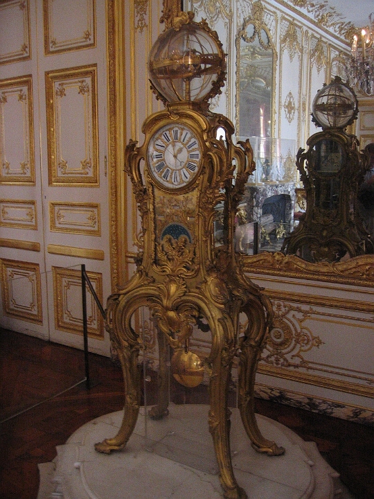 130 Louis XVI astronomical clock.jpg